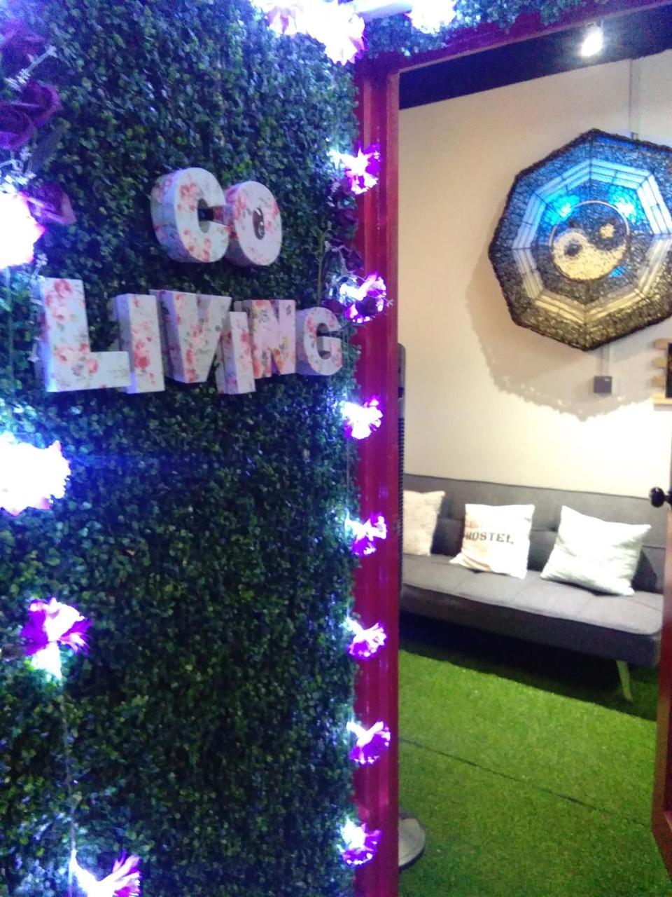 Co.Living Hostel Bandar Seri Begawan Extérieur photo