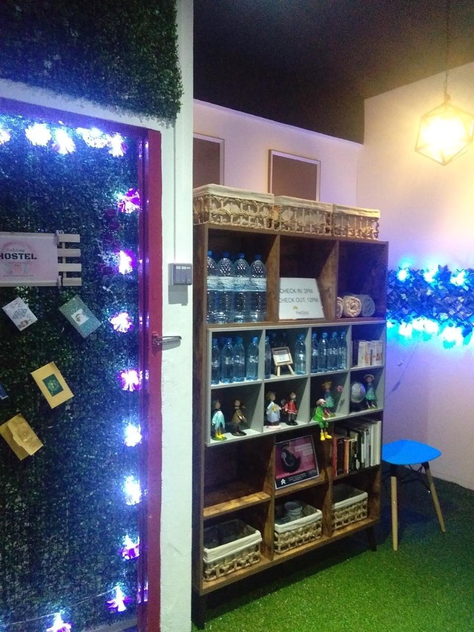 Co.Living Hostel Bandar Seri Begawan Extérieur photo